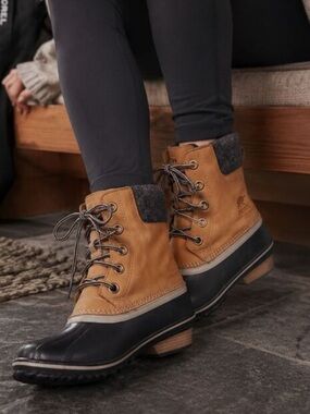 Sorel Tan Black Slimpack II  Waterproof Duck Boots. Women's Size 7. Tan Leather.